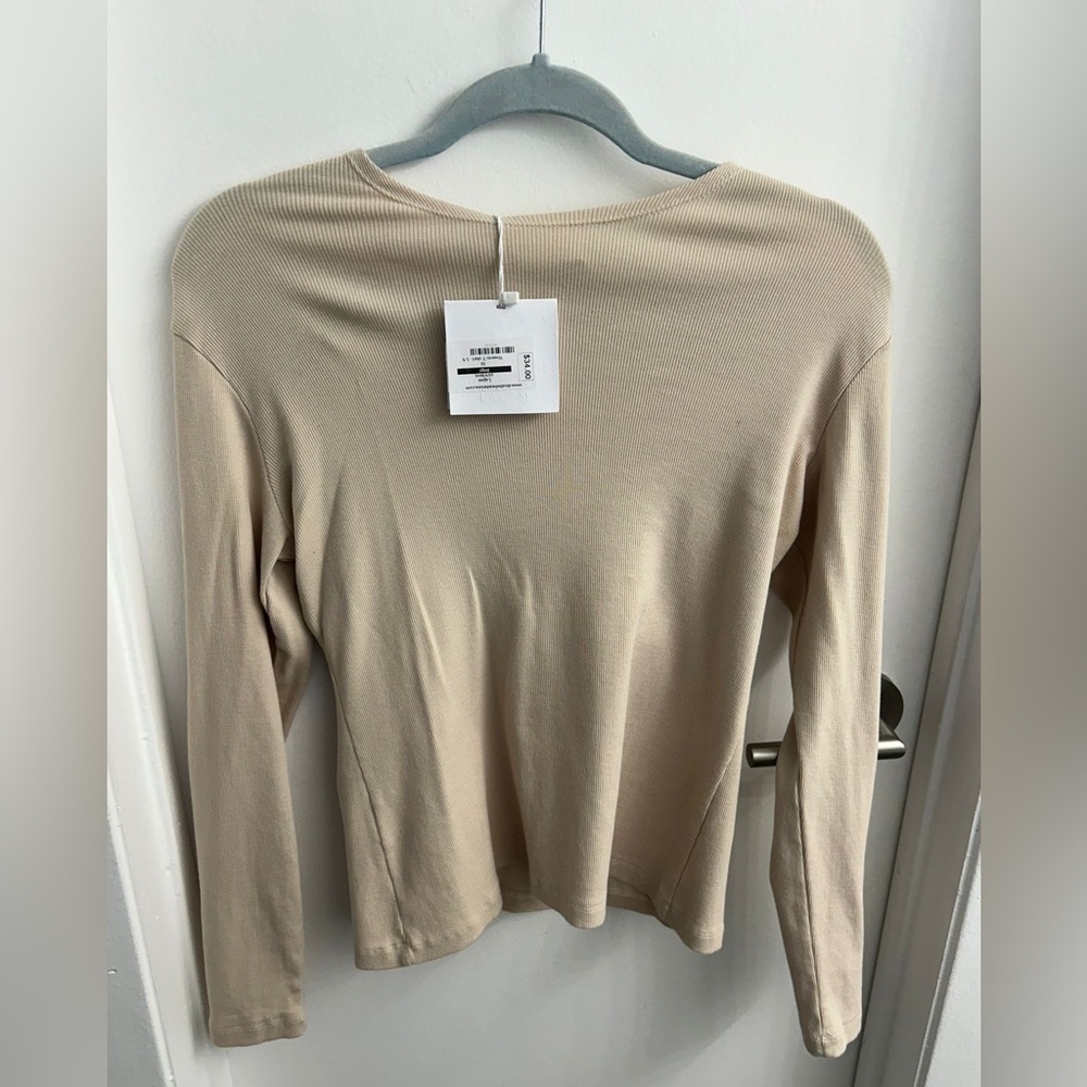 NWT basic long sleeve tee